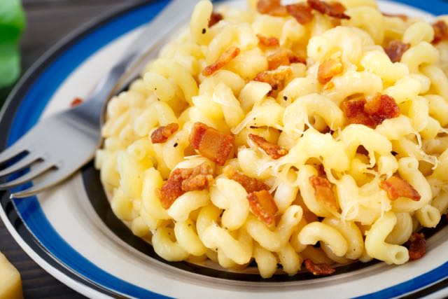 Gluten Free Mac 'N' Cheese with Bacon